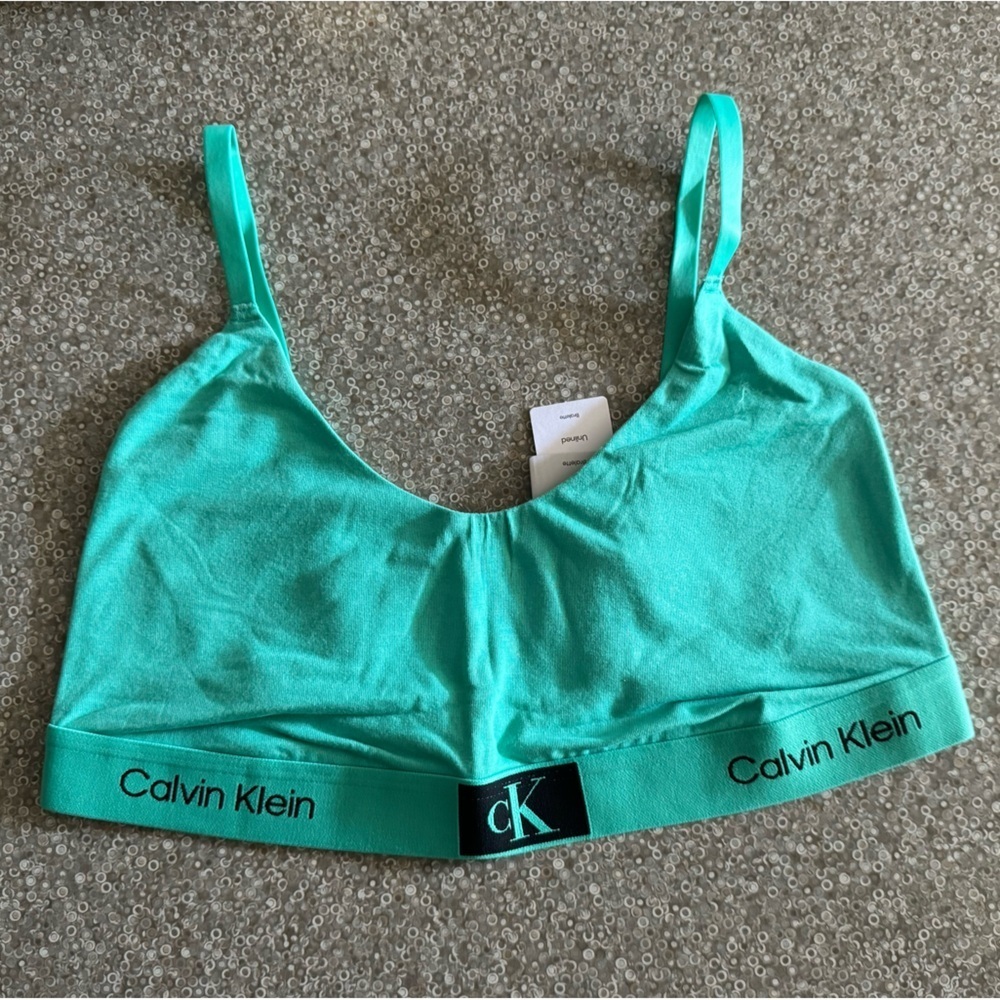 Calvin Klein New with tags 
1996 Plus Size Unlined Bralette Size: 1X - Picture 4 of 9